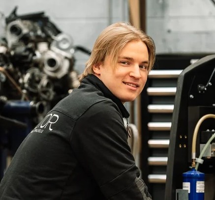 Topi Österberg, Laitemekaanikko ja Autonostintarkastaja Nuvitor Oy:lla